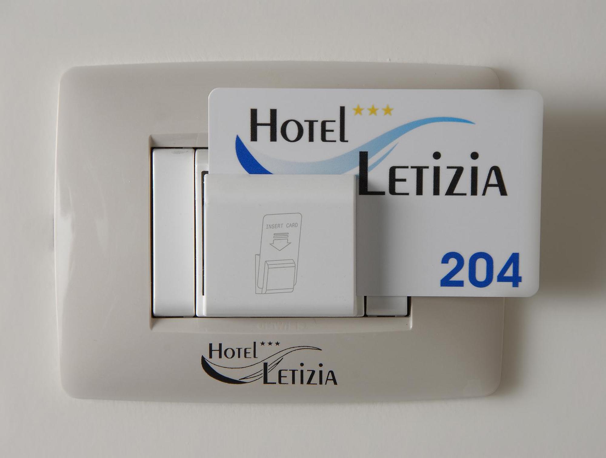 Hotel Letizia Римини Екстериор снимка